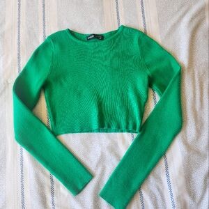 Cropped Green Long Sleeve